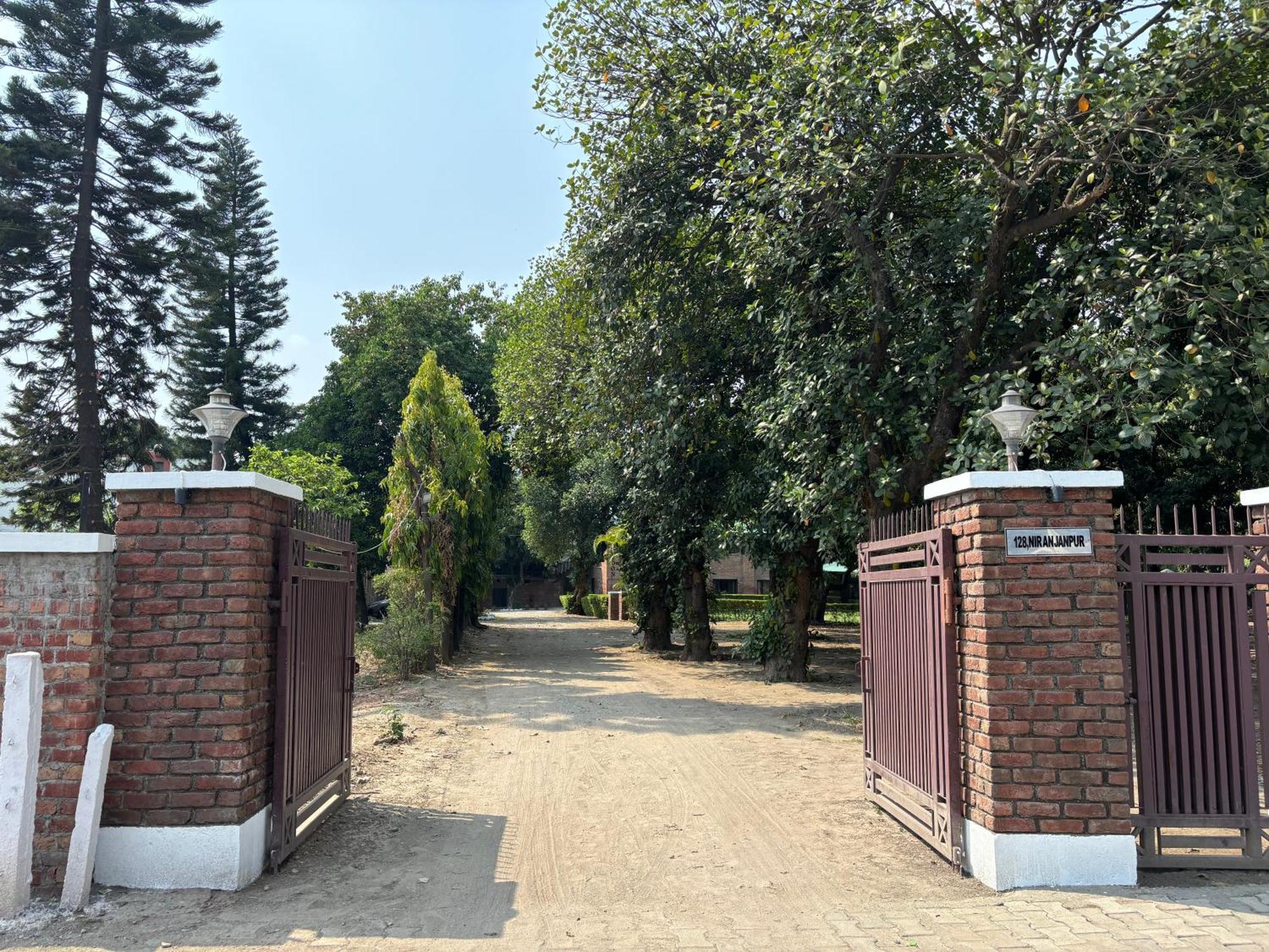 Bed and Breakfast The Cocoon Dehradun Exterior foto
