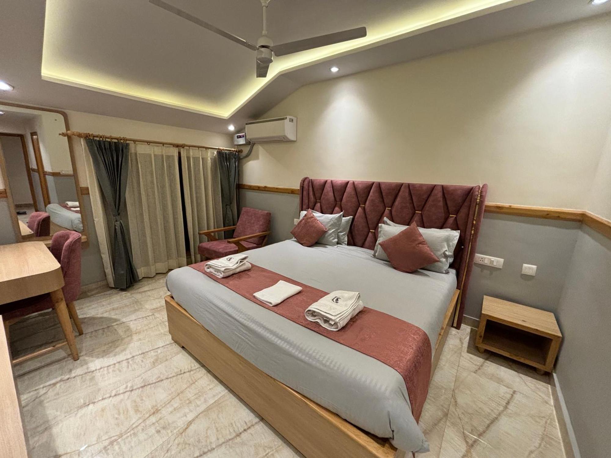 Bed and Breakfast The Cocoon Dehradun Exterior foto