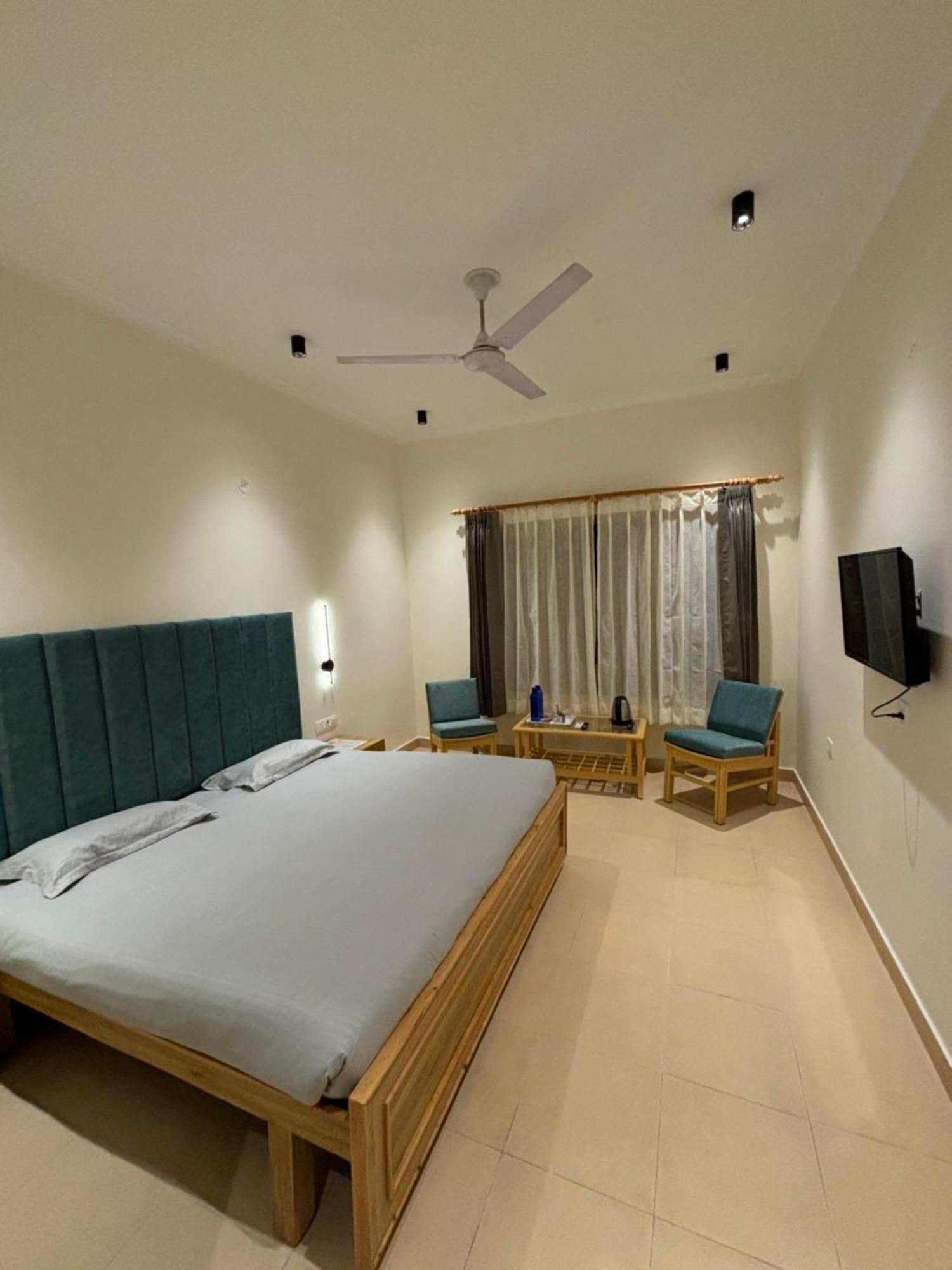 Bed and Breakfast The Cocoon Dehradun Exterior foto